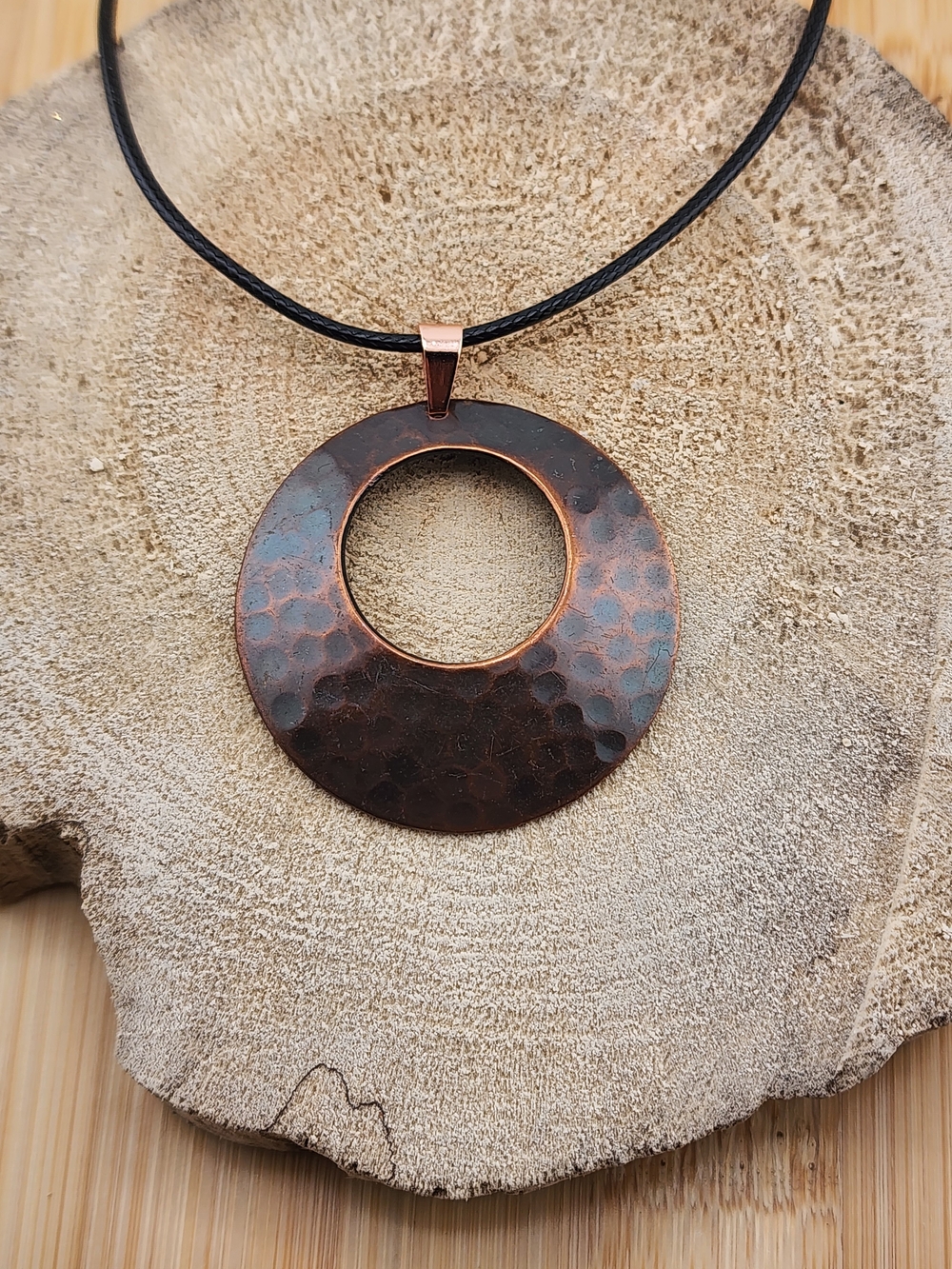 18in Adjustable Hammered Copper Circle Pendant Necklace in Brown